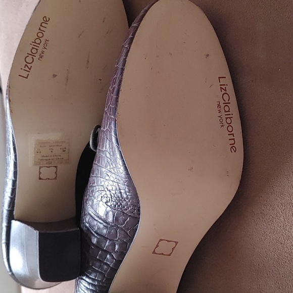 Liz Claiborne Lace Ups - Picture 5 of 6